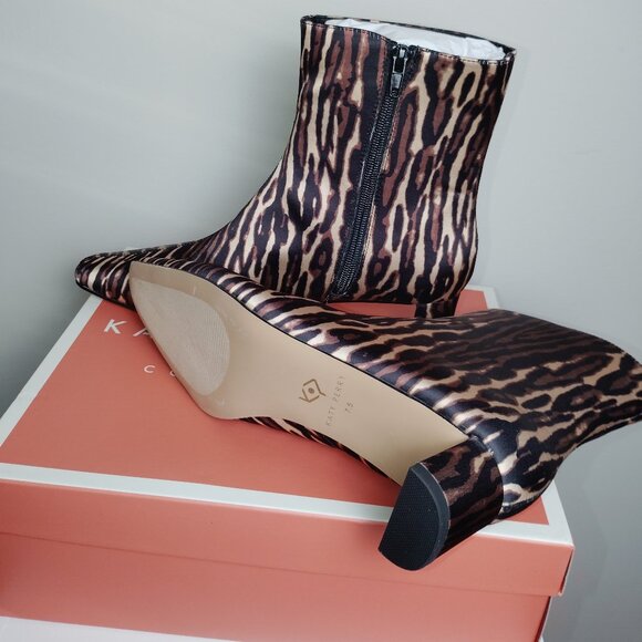 NIB Katy Perry Fall 2025 Wanderering Bootie size 7.5. - Picture 7 of 7